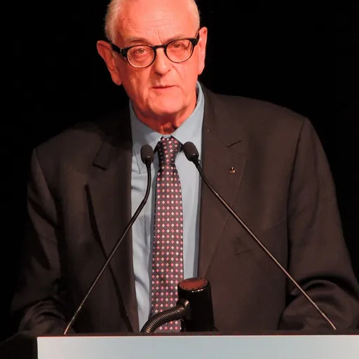 Portrait of Tony Irwin