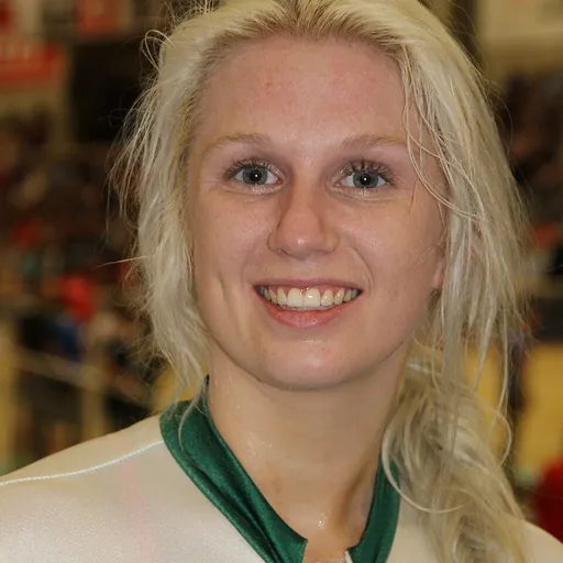 Portrait of Shannon McCurley