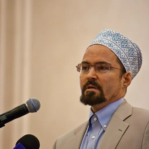 Portrait of Hamza Yusuf