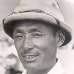 Portrait of Pasang Dawa Lama