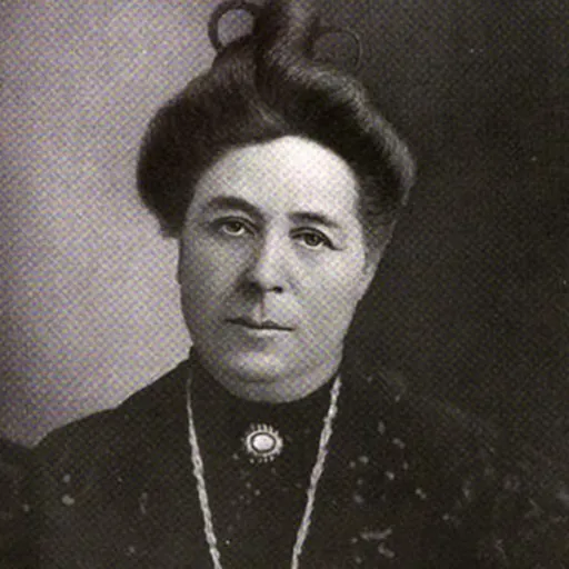 Portrait of Lilah Denton Lindsey