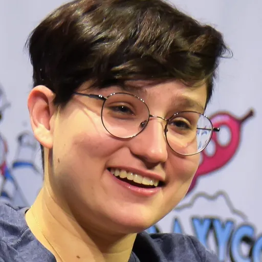 Portrait of Bex Taylor-Klaus