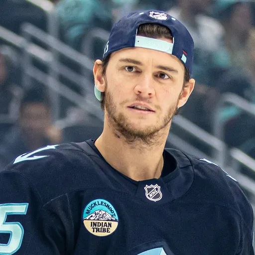 Portrait of Andre Burakovsky