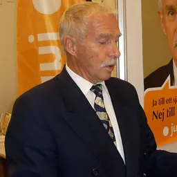 Portrait of Nils Lundgren