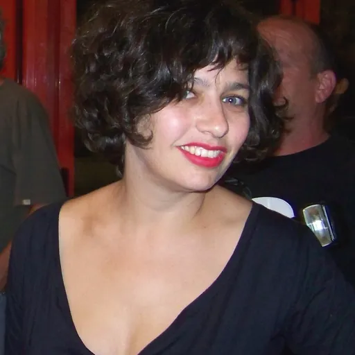 Portrait of Shira Geffen