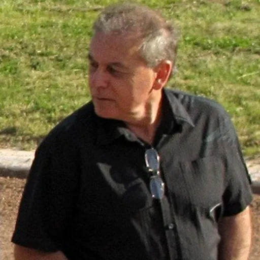 Portrait of Glyn Taylor