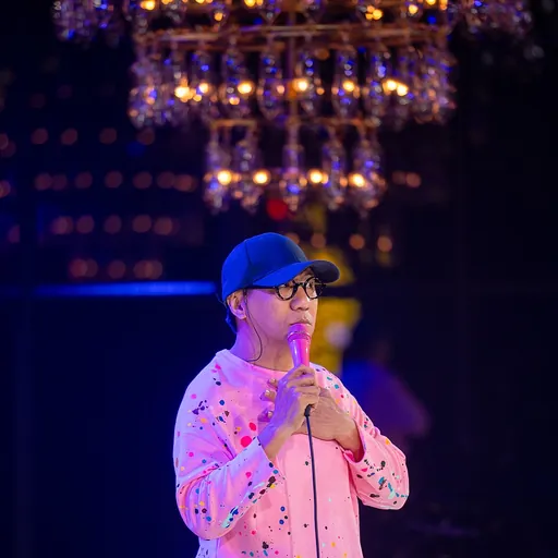 Portrait of Udom Taephanit