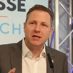 Portrait of Michael Schnedlitz