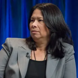 Portrait of Dee Johnson