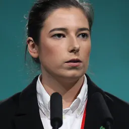Portrait of Áine Murphy