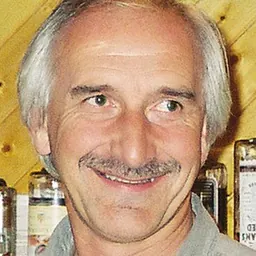 Portrait of Mike Summers
