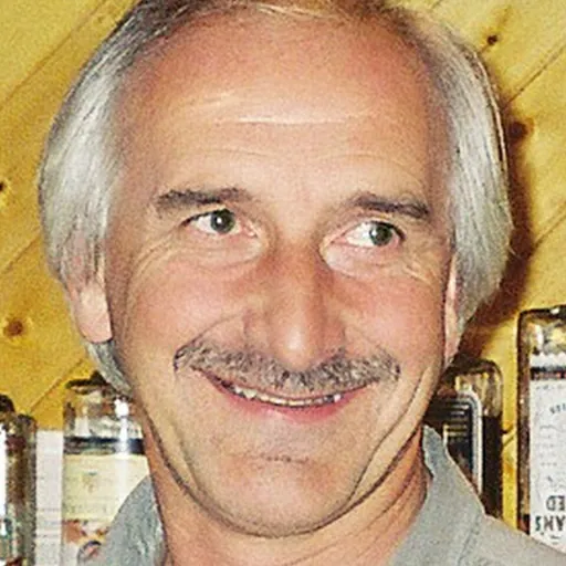Portrait of Mike Summers