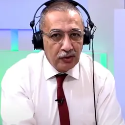 Portrait of Ihsane El Kadi