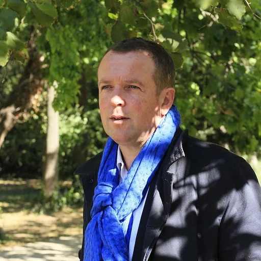 Portrait of Cédric Van Styvendael