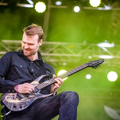 Portrait of Andy Gillion