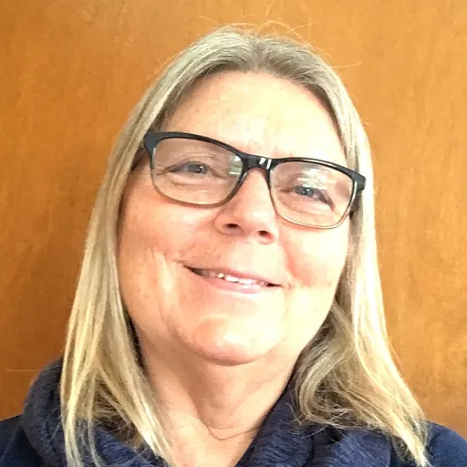 Portrait of Cindy Lovell