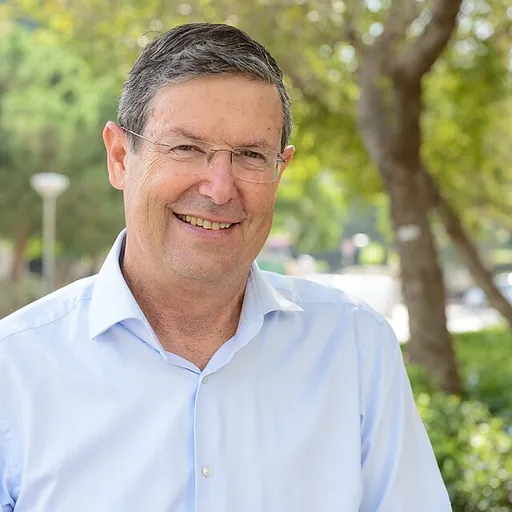 Portrait of Dan Yakir