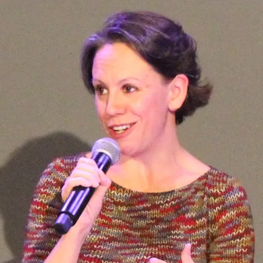 Portrait of Hillary Frey