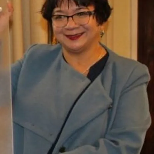 Portrait of Claudia Pizarro