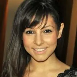 Portrait of Roxanne Pallett