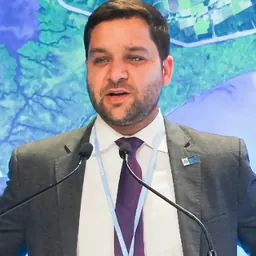 Portrait of Thiago Pampolha