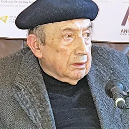 Portrait of Efraín Barquero