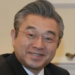 Portrait of Hiroshi Suzuki