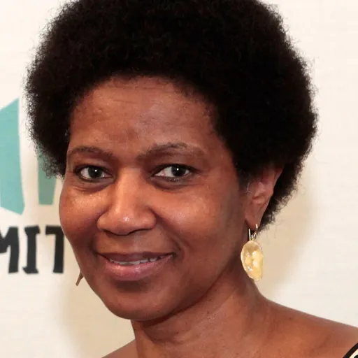 Portrait of Phumzile Mlambo-Ngcuka