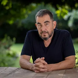 Portrait of Ari Shavit