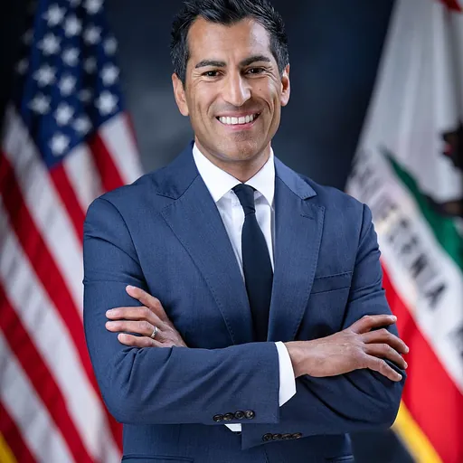 Portrait of Robert Rivas