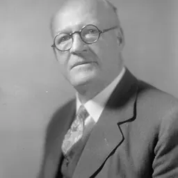 Portrait of Frank Crowther