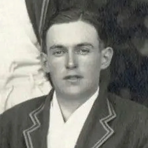 Portrait of Tris Bennett