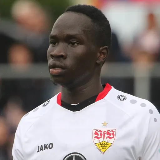 Portrait of Alou Kuol