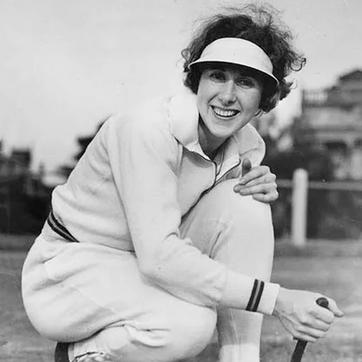 Portrait of Eileen Wearne