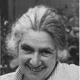 Portrait of Zara Mints