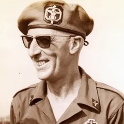 Portrait of idjon djanbi