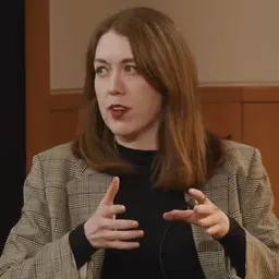 Portrait of Samantha Shannon
