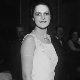 Portrait of Begum Om Habibeh Aga Khan