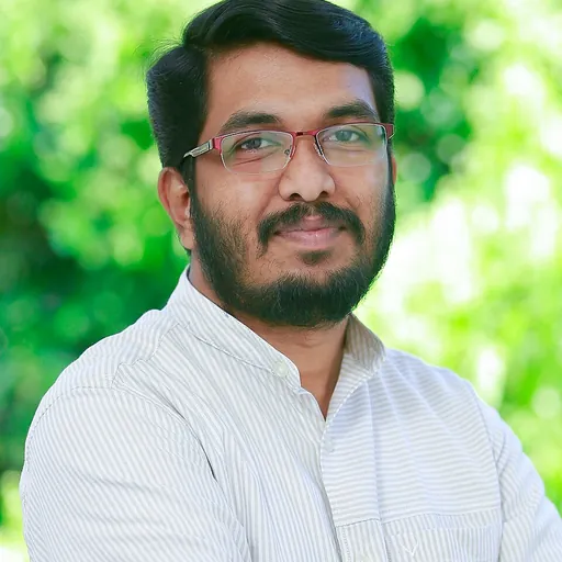 Portrait of Mobin Mohan