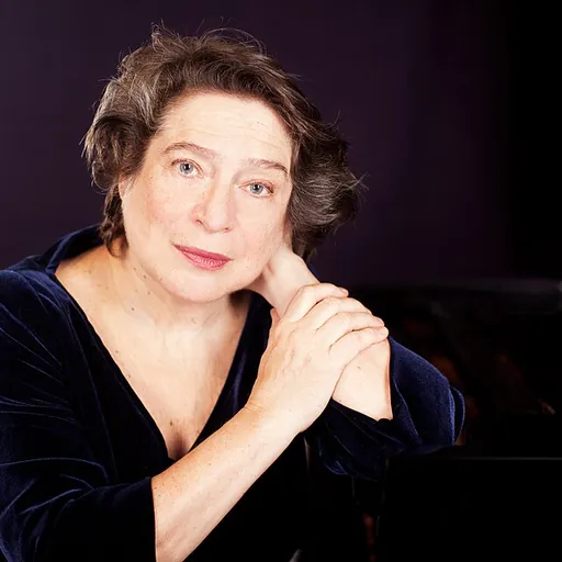 Portrait of Elisabeth Leonskaja