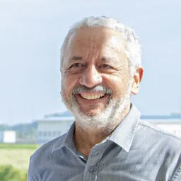 Portrait of Ricaurte Vásquez Morales