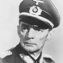 Portrait of Walther Graeßner