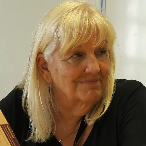 Portrait of Francine Descarries