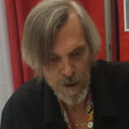 Portrait of Tom Grummett