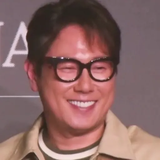 Portrait of Yoon Jong-shin