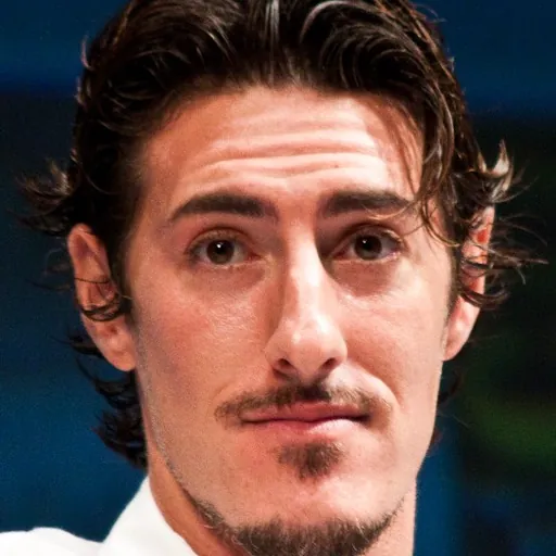 Portrait of Eric Balfour