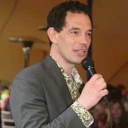 Portrait of Neil Turok