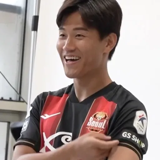 Portrait of Kim Woo-hong