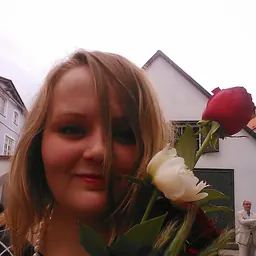 Portrait of Andra Teede