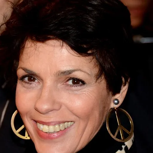 Portrait of Élizabeth Bourgine